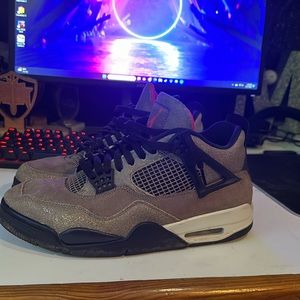Jordan 4 Taupe Haze Size 10.5